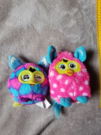 Lot de 2 petites peluches Furby