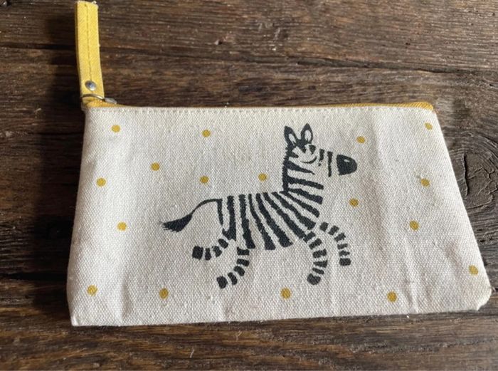 Neuve petite pochette zèbre - photo numéro 2