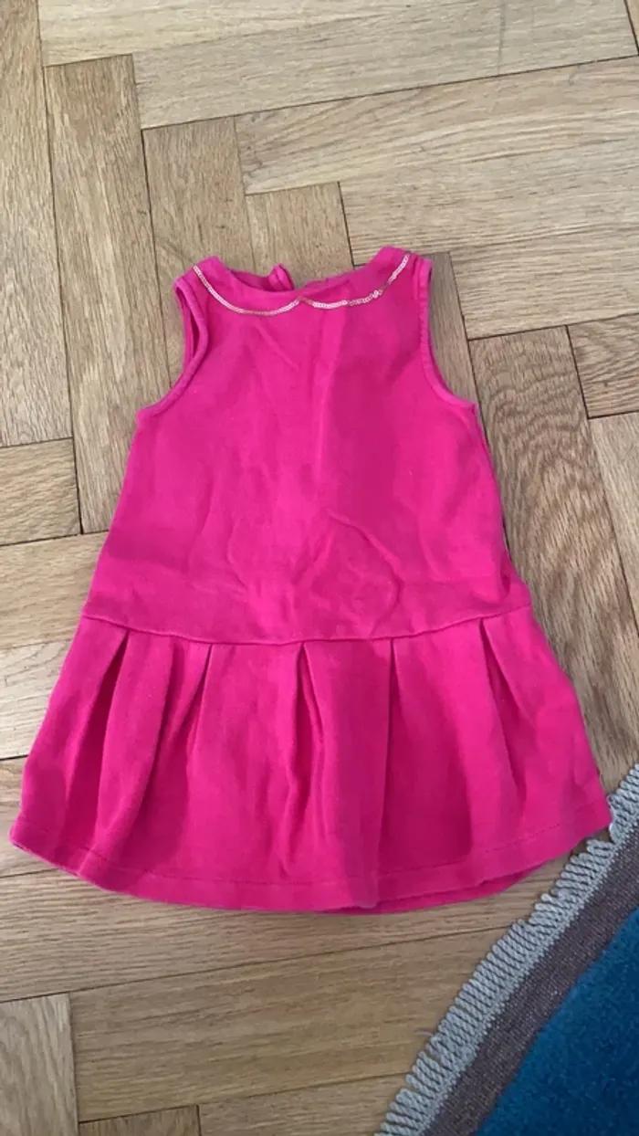 Robe sans manche obaibi 18m