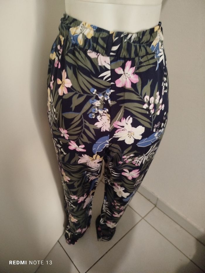 #kytie44femme. Pantacourt fluide taille 44/46 - photo numéro 3