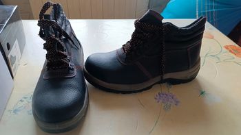 Chaussure de sécurité taille 41 marque Vasa
