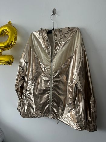 Veste coup de vent doré tendance