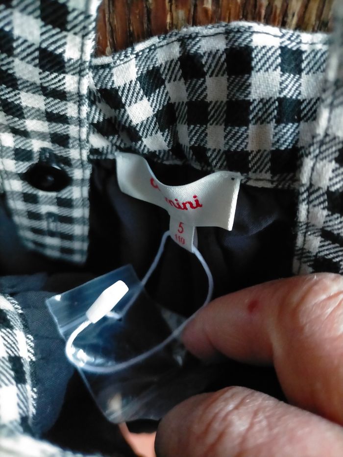 Très jolie jupe Catimini neuve 5 ans - photo numéro 3