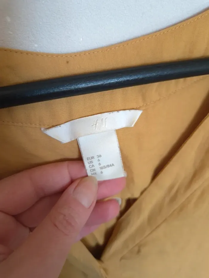 Blouse jaune H&M taille 36 - photo numéro 4