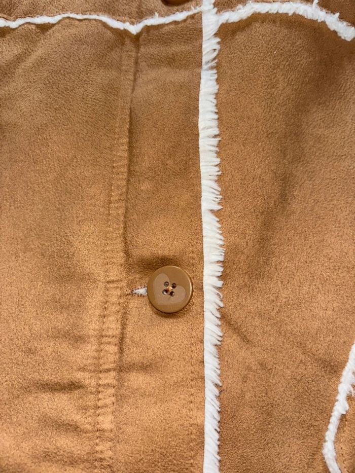 🌺Manteau caban marron et blanc fourrée en effet daim Taille 8ans/128cm🌺 - photo numéro 4