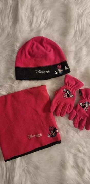 💜💜💜Ensemble bonnet , snood et gants polaire DISNEYLAND PARIS fille tu (3/5ans)💜💜💜💜