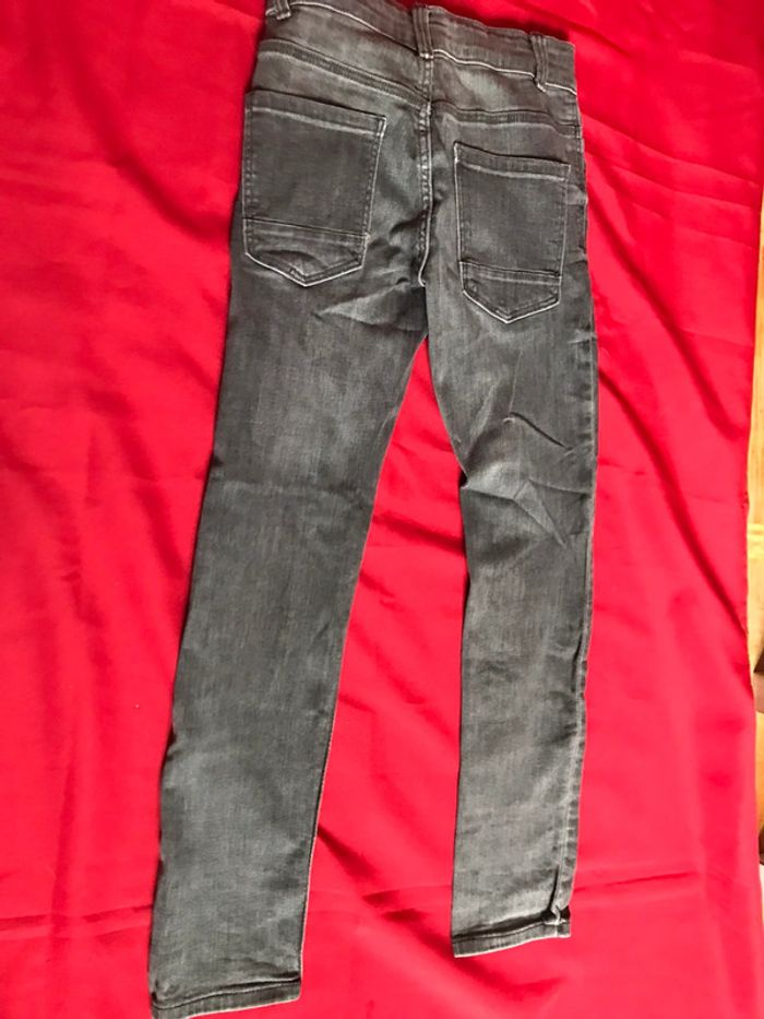Lot de 2 panralons+1 shirt enfant taille 10 ans - photo numéro 9