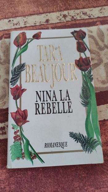 Livre de poche Nina la rebelle