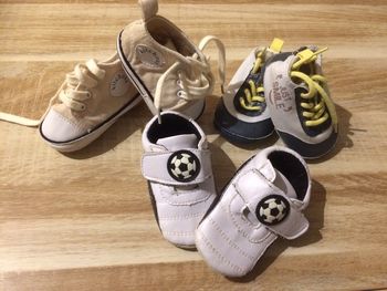 Lot chaussures bébé 0-3 mois