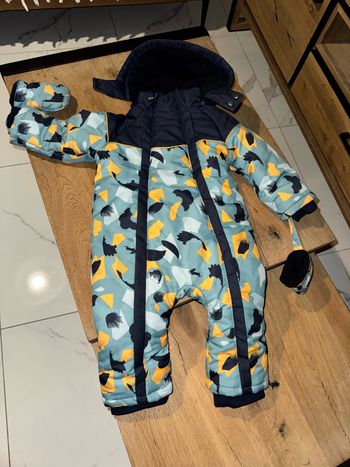 Combinaison 18 mois neuve