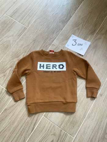 Pull 3 ans