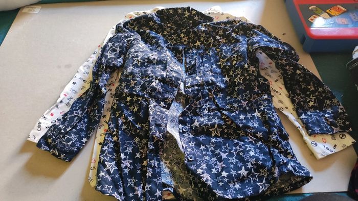 deux chemises 4 ans - photo numéro 3