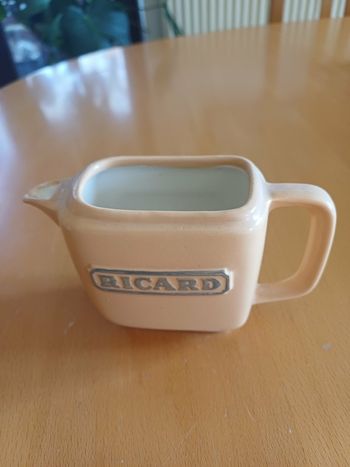 Carafe/ Pichet Ricard