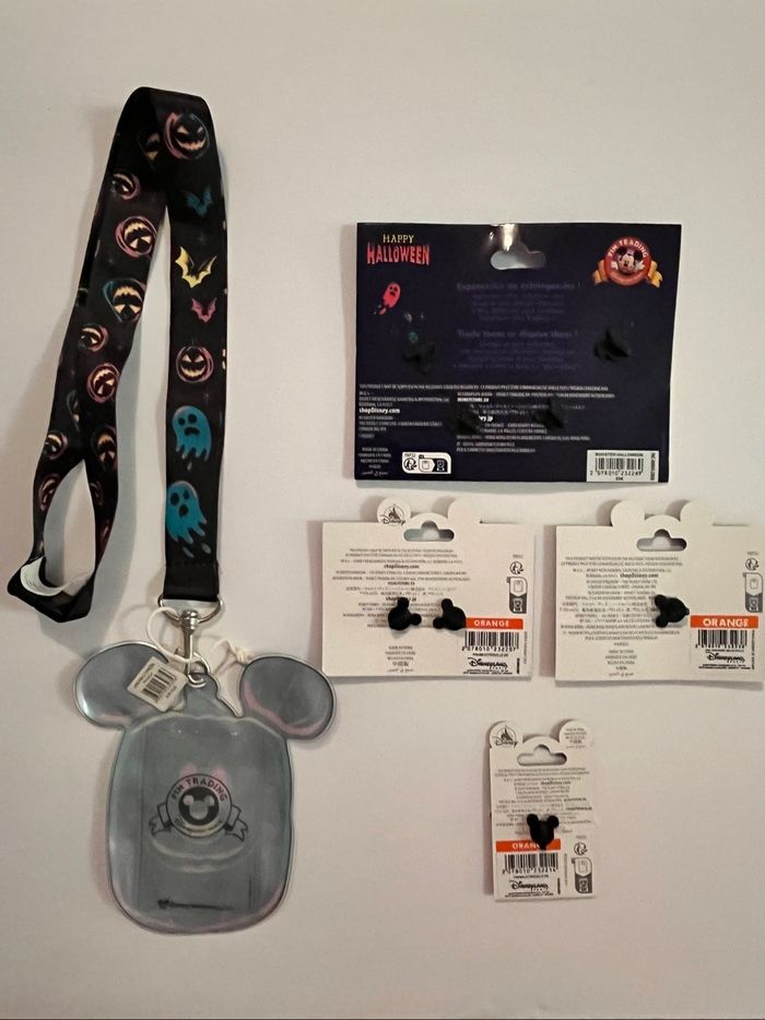 Lot 8 pin’s et lanière Disney Halloween 2023 - photo numéro 6