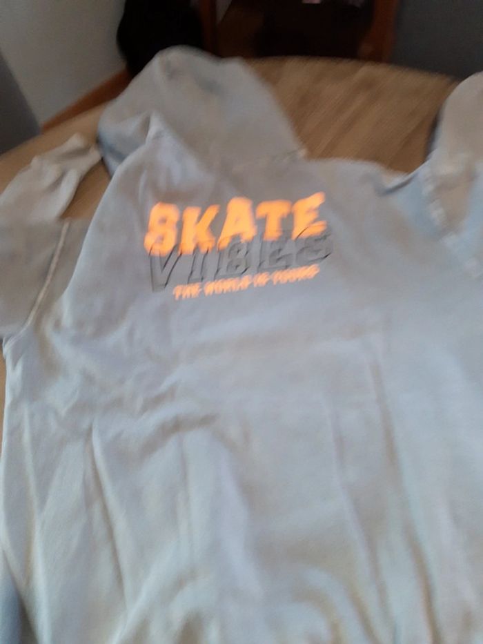 Sweat avec capuche - photo numéro 4