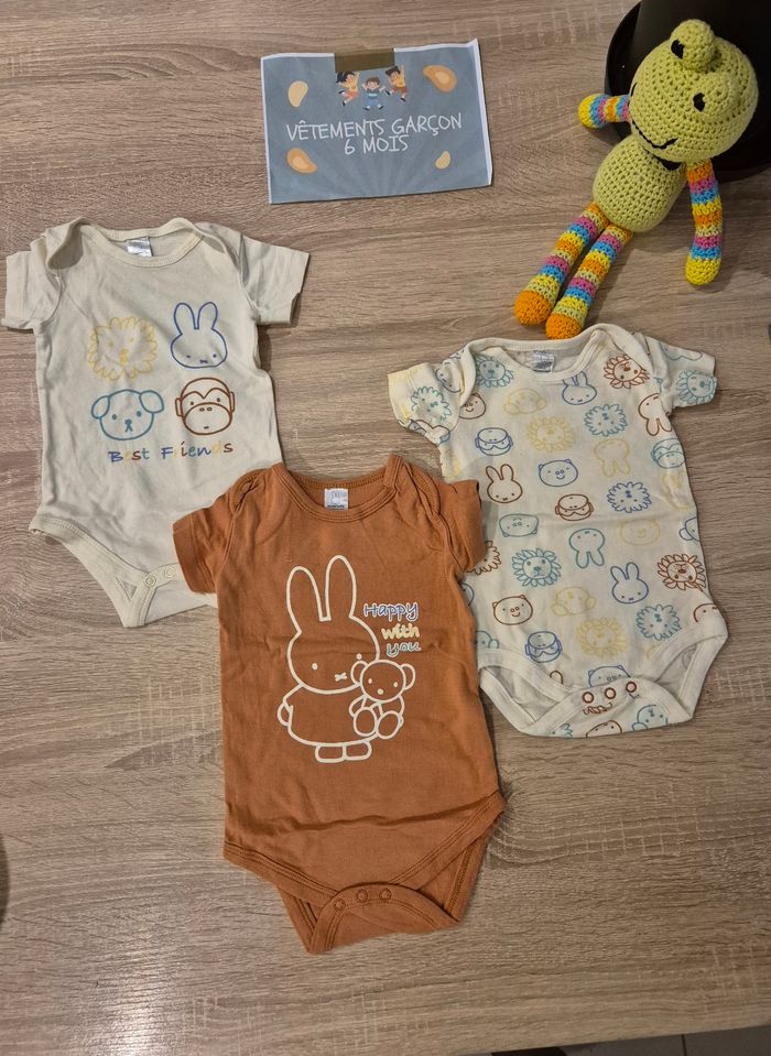 Lot 3 body manches courtes