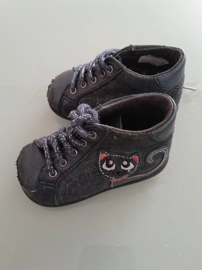 Chaussure fille à lacet 18