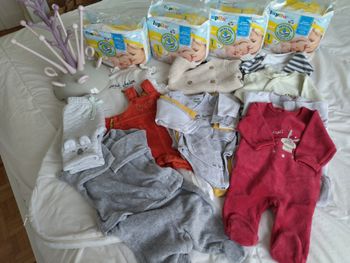 Lot de vêtements bébé 1 mois