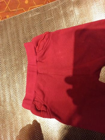 Bas de survêtement rouge bordeaux 9 mois