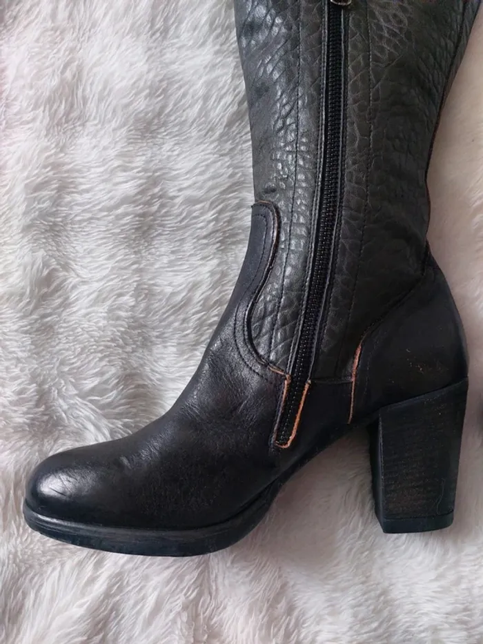 Bottes neuves en cuir de veau noir – Today D – Taille 40 - photo numéro 2