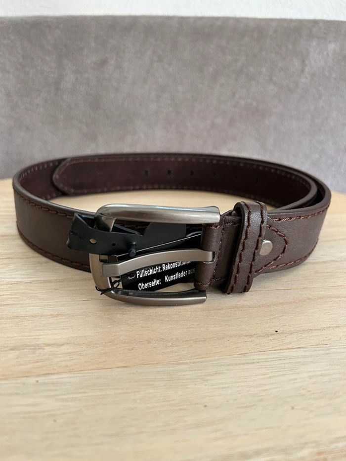 Ceinture en cuir marron taille 105 cm