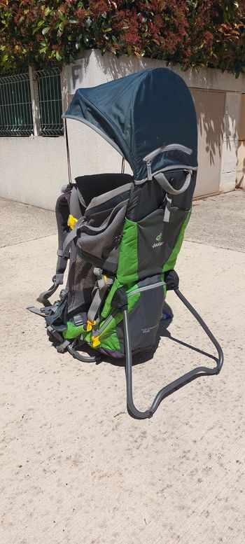 Porte-bébé de randonnée DEUTER