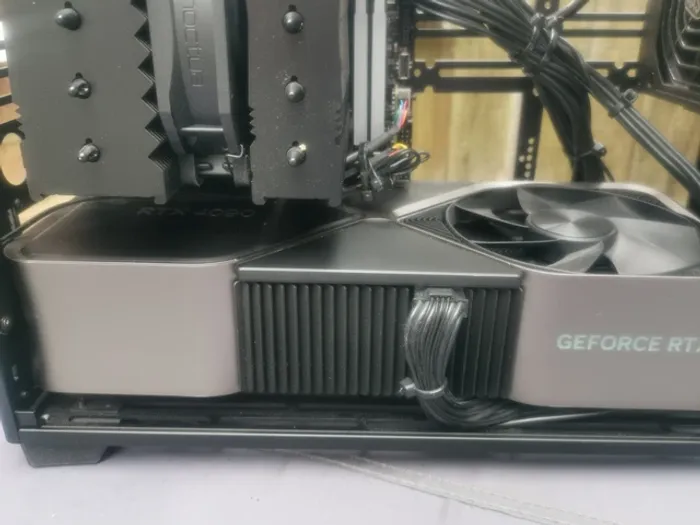 Carte graphique NVIDIA GeForce RTX 4090 24 Go GDDR6X Founders Edition - photo numéro 3