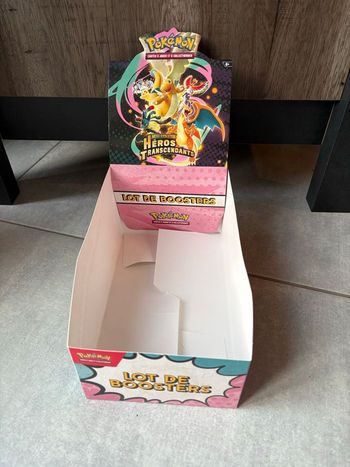 Display vide Bundle Pokémon ME2.5 Héros Transcendants Mega Evolution Fr