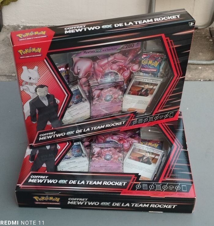 Coffret Mewtwo EX de la team rocket