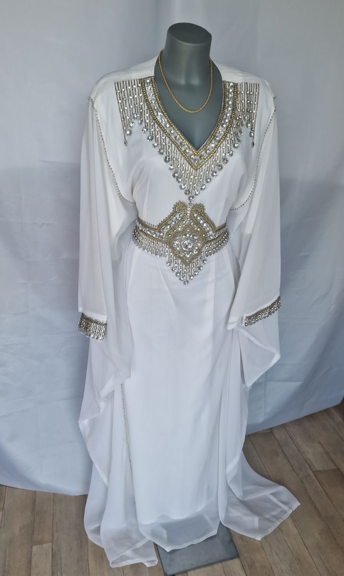 Robe Dubai blanche strass & perles – mariage / cérémonie – taille S M L ajustable - photo numéro 2