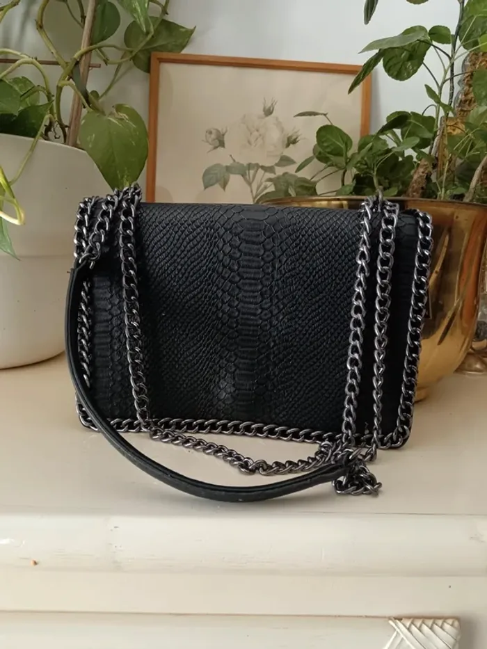 Sac chaîne effet python noir