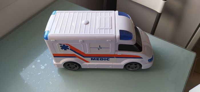 Camion de secours médical - jouet électronique pour enfant
