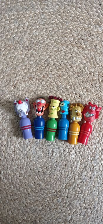 Lot de 06 mini quilles, jouet vintage, Monster hôtel, Kinder, 2004, BEG