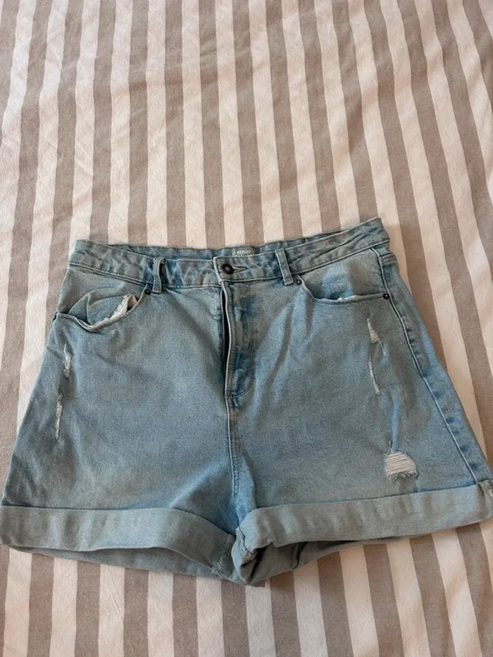 Lot 3 shorts en jeans taille 40 kiabi - photo numéro 2