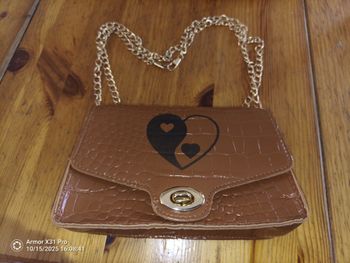 Petit sac a main marron coeur yin et yang