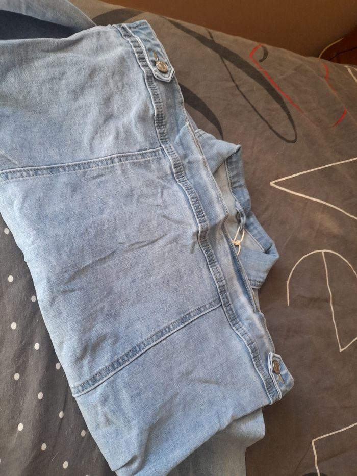Veste en jean neuve - photo numéro 4
