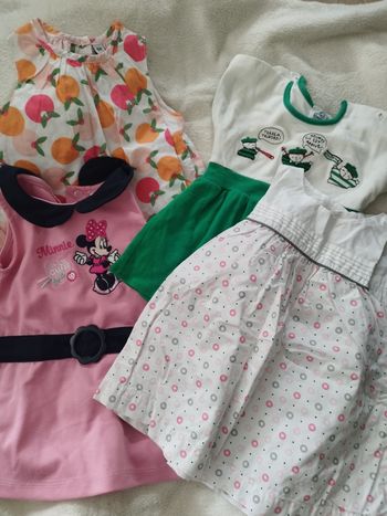 Lot de 4 robes estivales à motifs