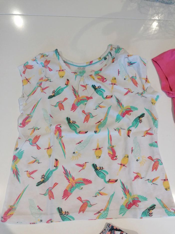 Lot 3 thee shirt et 1 legging T 12-24 mois 👶 - photo numéro 5