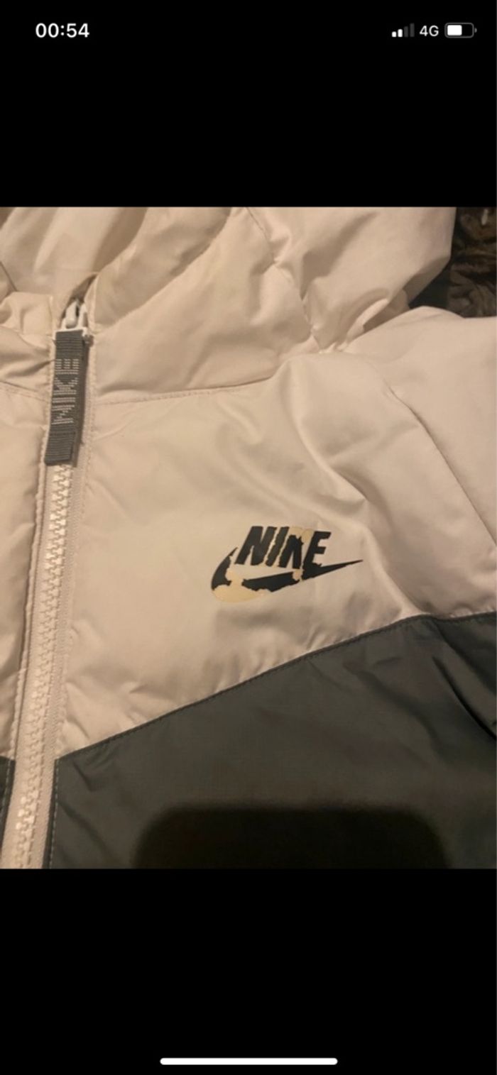 Doudoune nike enfants taille L - photo numéro 8
