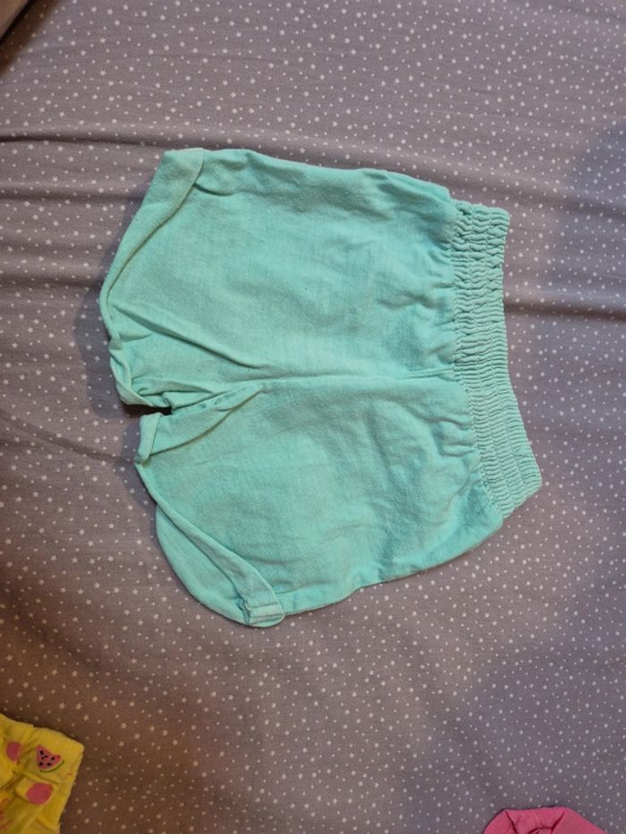 Short 9 mois - photo numéro 3