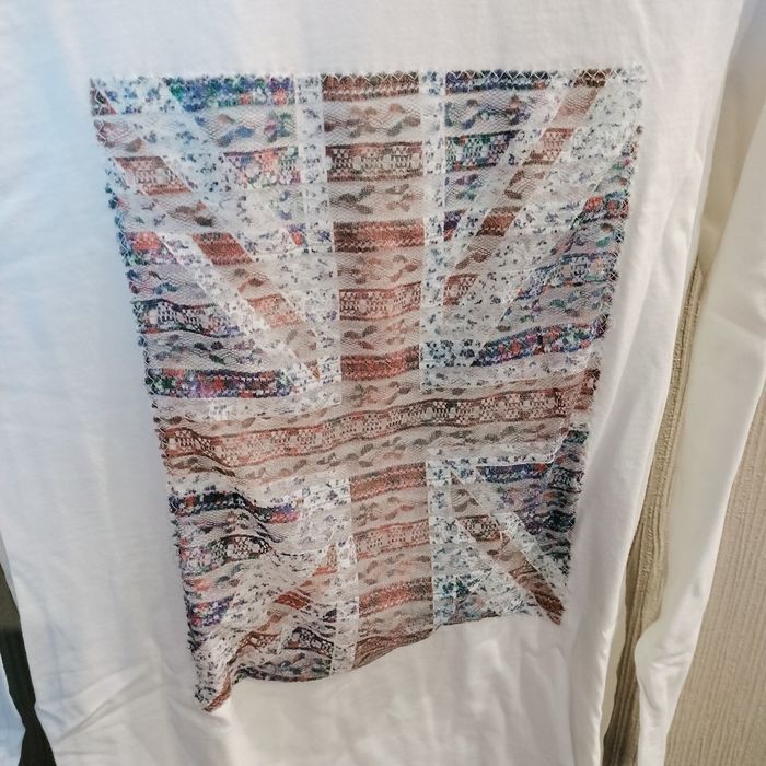 Tee shirt taille 13 14ans - photo numéro 3