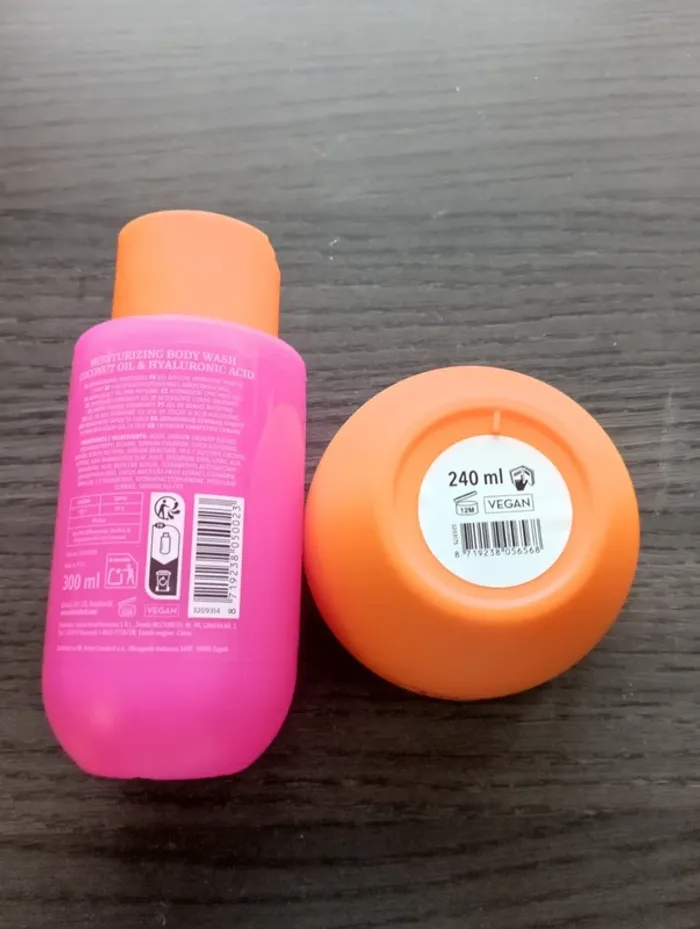 Lot crème et gel douche: ambre et acide hyaluronique - photo numéro 2