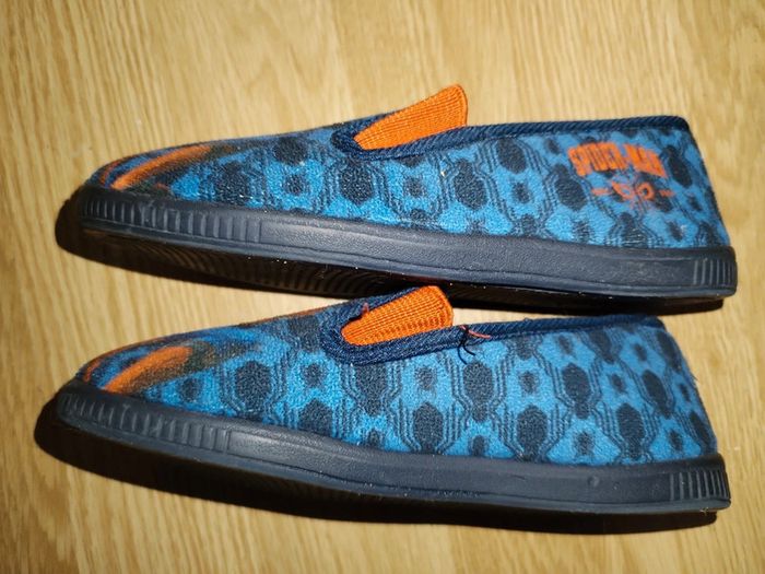 Chaussons Spider-Man pointure 30 - photo numéro 5