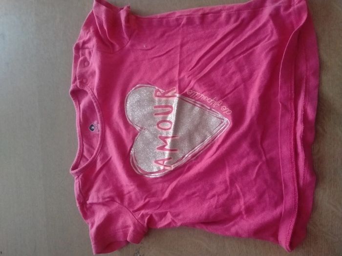 T-shirt 18 mois 80 cm