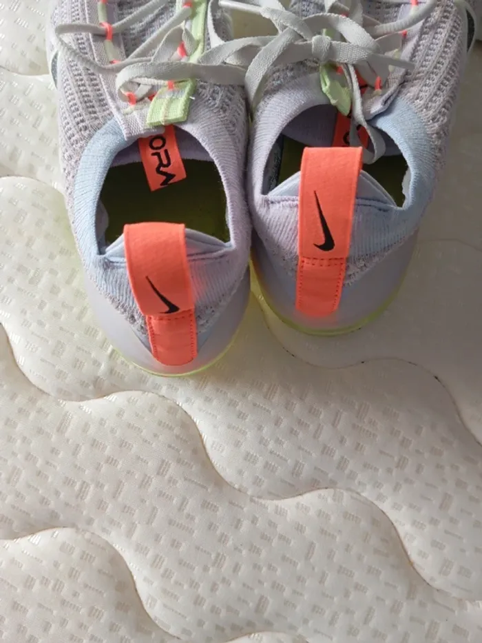 Nike vapormax taille 38.5 - photo numéro 3