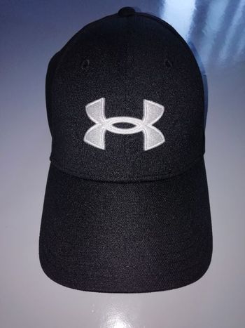 Jolie casquette noire taille L/XL