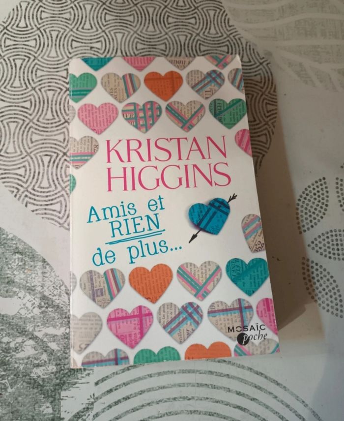 Livre " Amis Et RIEN De Plus " de Kristan Higgins 🌞🌷