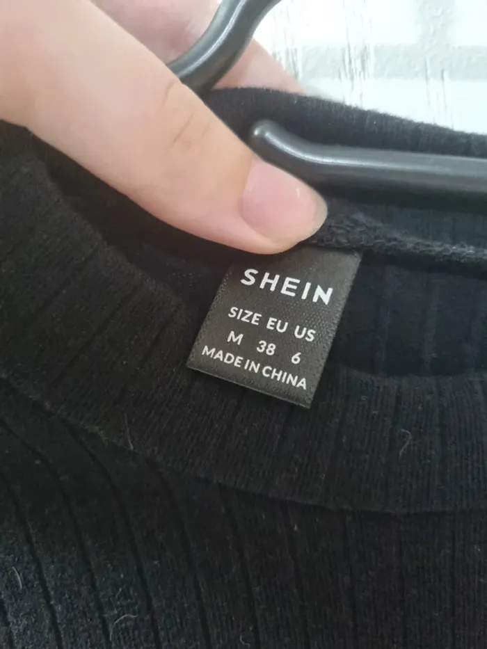Robe Noir Moulante, Shein - photo numéro 3