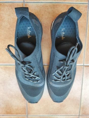 Baskets noires avec effets brillant