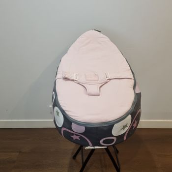 Pouf doomoo bébé marque babymoov